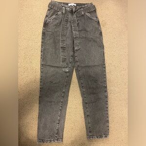 MOM JEANS